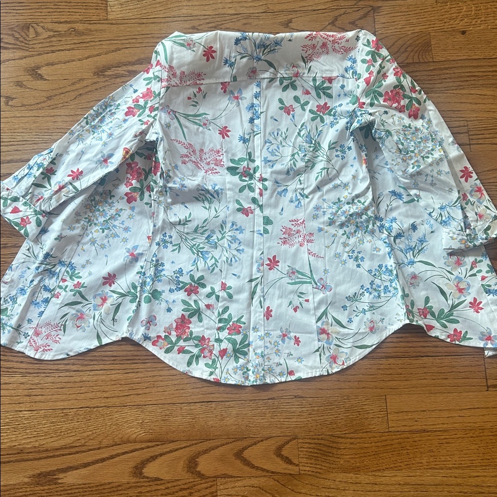 New York and Company Floral Top Size XS - Picture 8 of 9